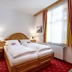 Alpenhof - Ruhige Wohlfuehloase Zwischen Muenchen, Dem Fuenf-seenland Und Den Bergen, In S-bahnnaehe