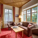 Alpenhof - Ruhige Wohlfuehloase Zwischen Muenchen, Dem Fuenf-seenland Und Den Bergen, In S-bahnnaehe Ξενοδοχείο