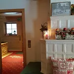 Ξενοδοχείο Alpenhof - Ruhige Wohlfuehloase Zwischen Muenchen, Dem Fuenf-seenland Und Den Bergen, In S-bahnnaehe 4*