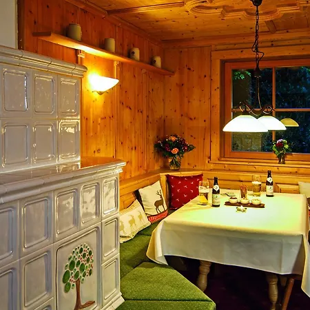 Alpenhof - Ruhige Wohlfühloase Im Fünf-seenland In S-bahnnähe 4*