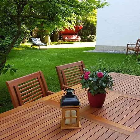 Alpenhof - Ruhige Wohlfühloase Im Fünf-seenland In S-bahnnähe 4* Gauting