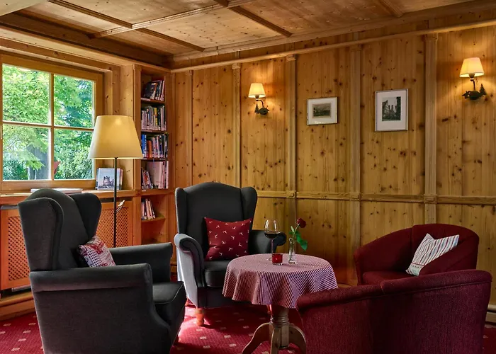 Alpenhof - Ruhige Wohlfühloase Im Fünf-seenland In S-bahnnähe Hotel Gauting