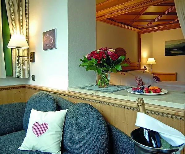 Alpenhof - Ruhige Wohlfühloase Im Fünf-seenland In S-bahnnähe 4* Gauting