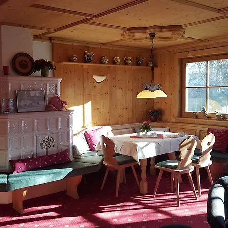 Alpenhof - Ruhige Wohlfühloase Im Fünf-seenland In S-bahnnähe 4*