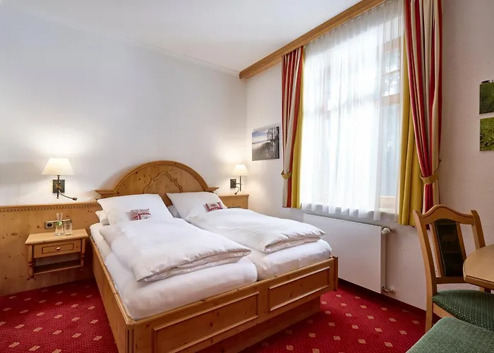 Alpenhof - Ruhige Wohlfuehloase Zwischen Muenchen, Dem Fuenf-seenland Und Den Bergen, In S-bahnnaehe