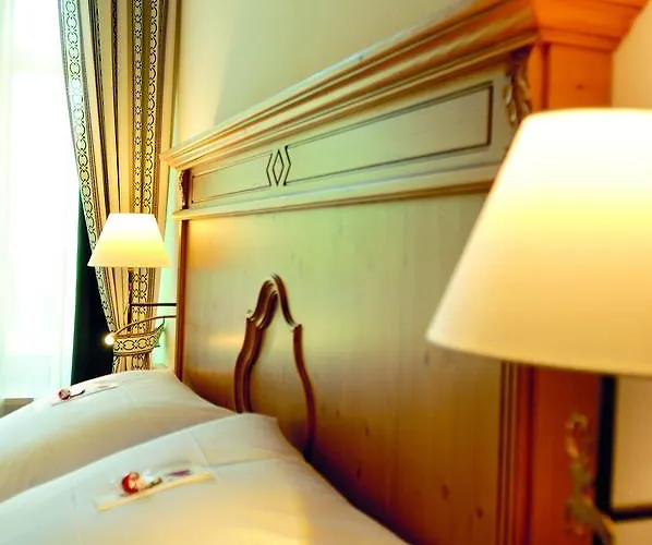 Alpenhof - Ruhige Wohlfuehloase Zwischen Muenchen, Dem Fuenf-seenland Und Den Bergen, In S-bahnnaehe Otel Gauting