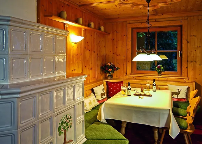 Alpenhof - Ruhige Wohlfuehloase Zwischen Muenchen, Dem Fuenf-seenland Und Den Bergen, In S-bahnnaehe 4*